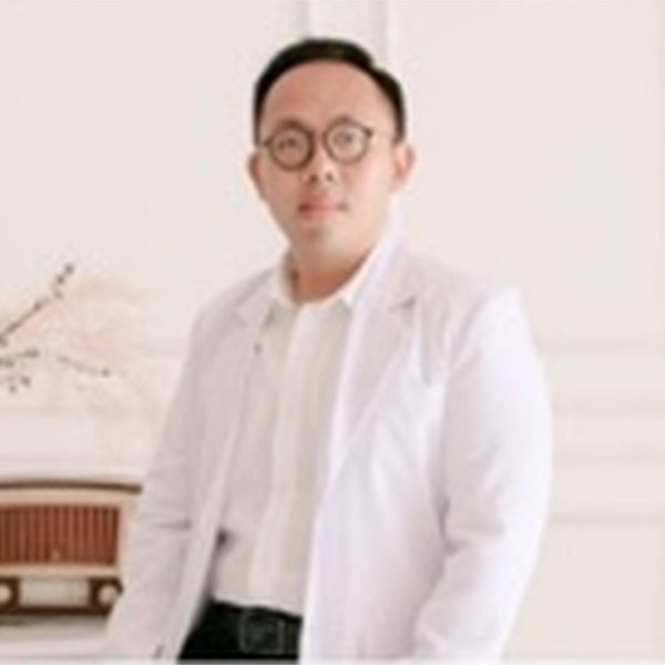 Foto dr. Jefri Pratama Susanto, Sp.PD, Spesialis Penyakit Dalam di RSU Mamami